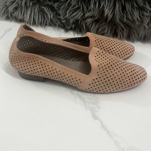 Array willowy slip on loafers 10